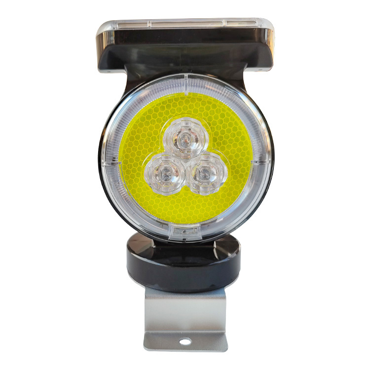 Solar guardrail delineator light